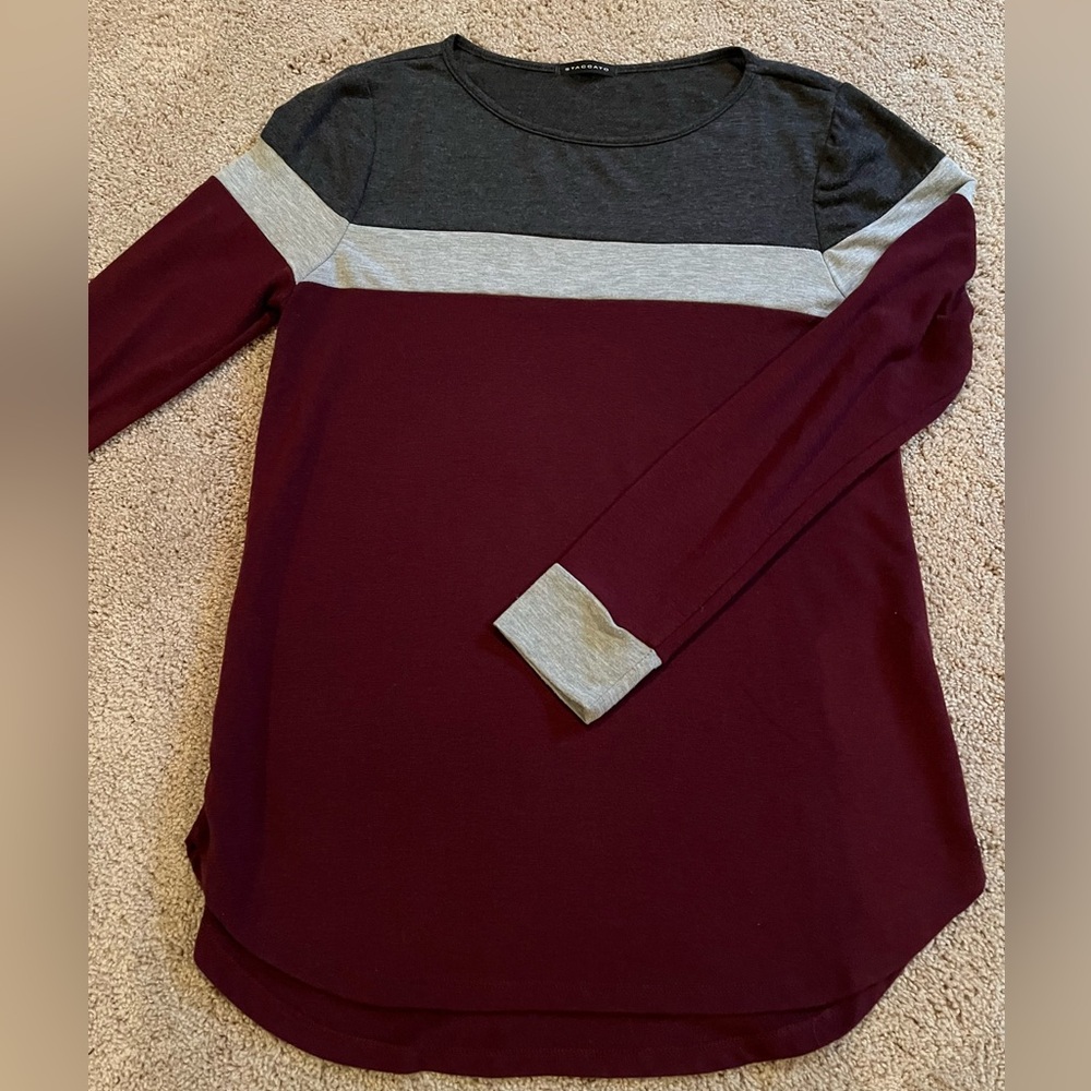 Staccato Colorblock top - Picture 3 of 6